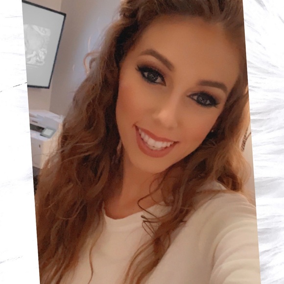 Your Seller, JESSA 🤍 - Picture 6 of 12